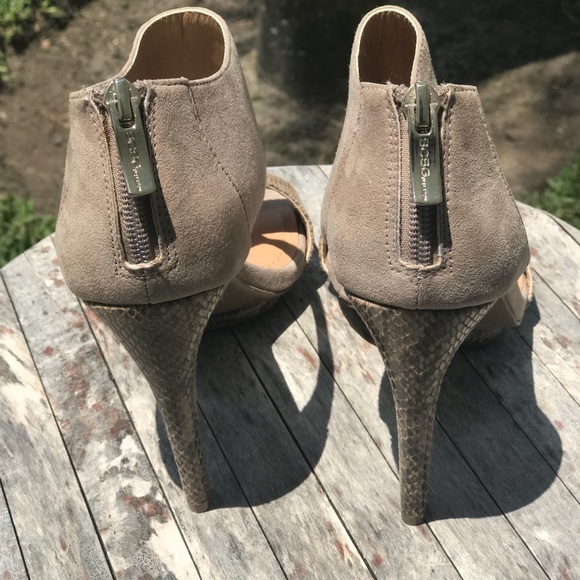 BCBG Snakeskin Heels - Picture 3 of 3